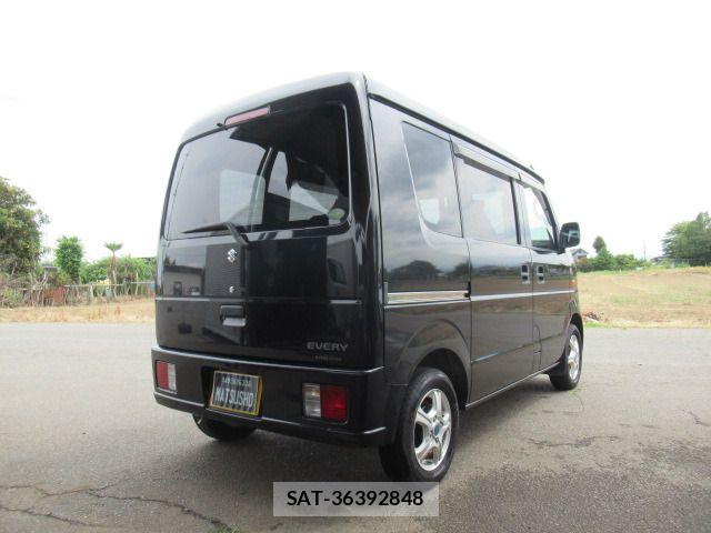 Suzuki EVERY 2010-12 7218256-9