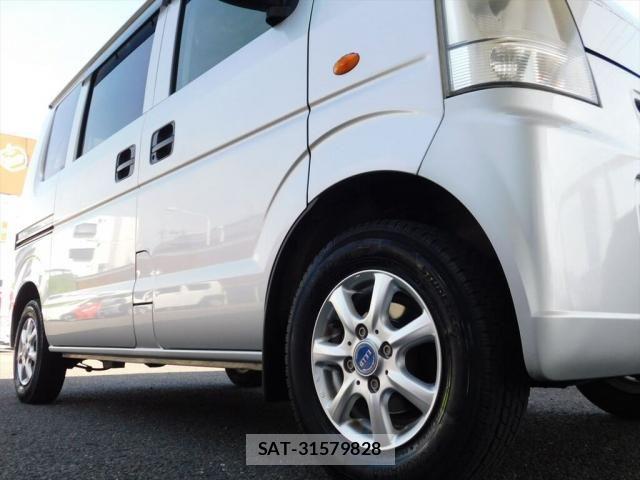 Suzuki EVERY 2010-05 7218254-11