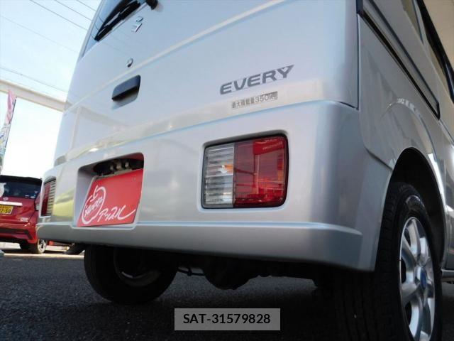 Suzuki EVERY 2010-05 7218254-14