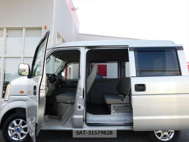 Suzuki EVERY 2010-05 7218254-20