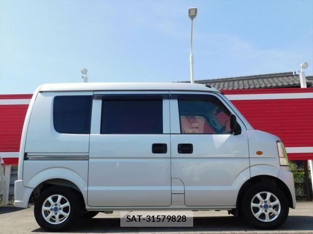 Suzuki EVERY 2010-05 7218254-3