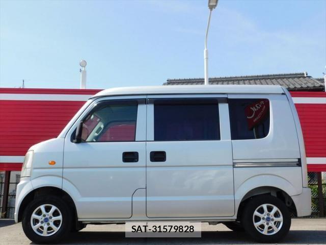 Suzuki EVERY 2010-05 7218254-4