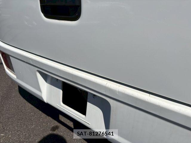 Suzuki EVERY 2017-02 7218268-14