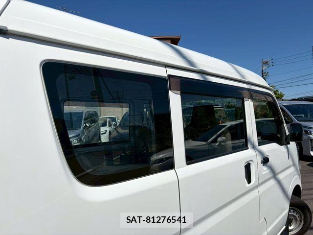 Suzuki EVERY 2017-02 7218268-17