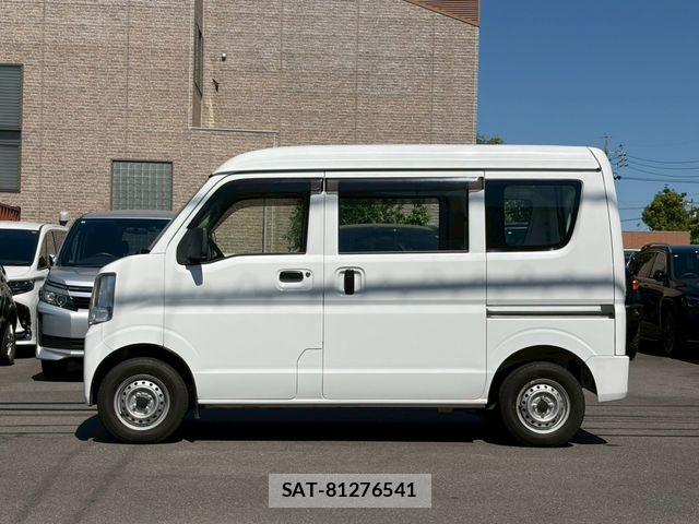 Suzuki EVERY 2017-02 7218268-1