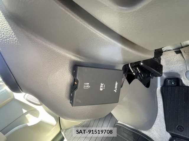 Suzuki EVERY 2020-09 7218270-12