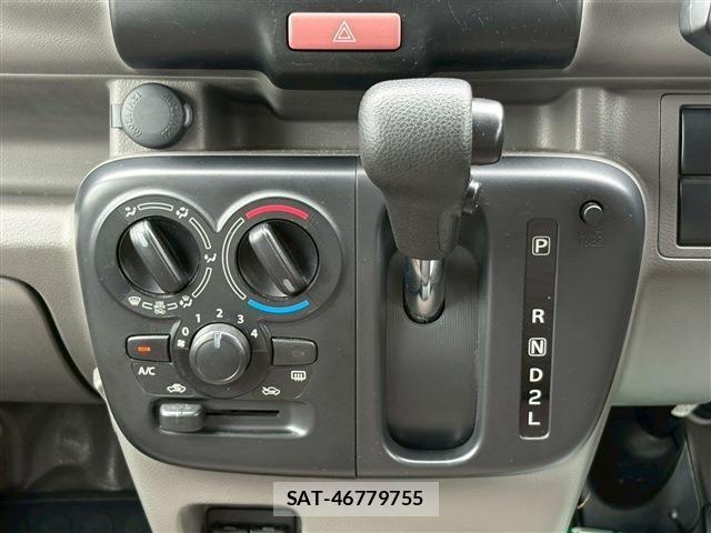 Suzuki EVERY 2022-05 7218281-24