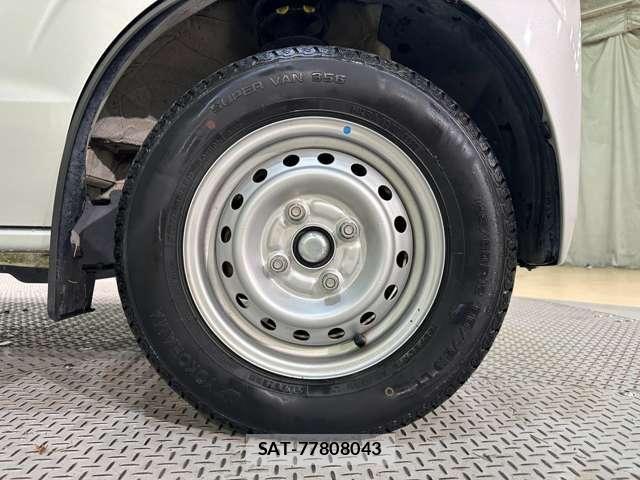Suzuki EVERY 2017-04 7218264-20