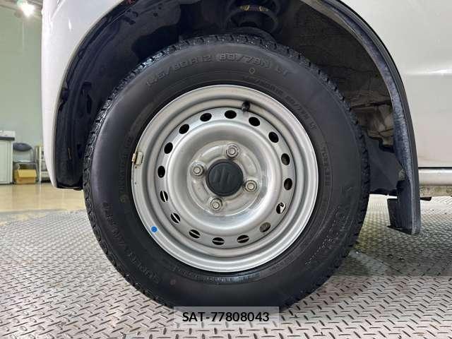 Suzuki EVERY 2017-04 7218264-23