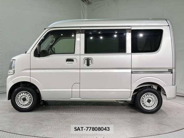 Suzuki EVERY 2017-04 7218264-7