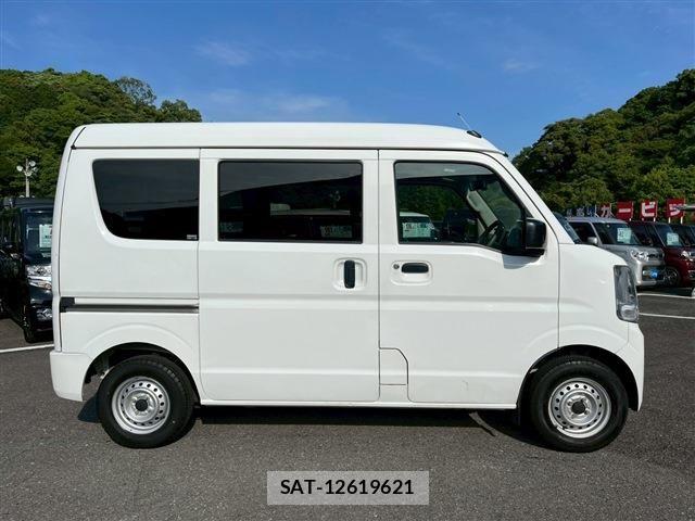Suzuki EVERY 2022-04 7218279-9