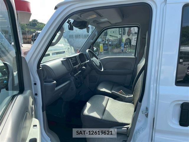 Suzuki EVERY 2022-04 7218279-11
