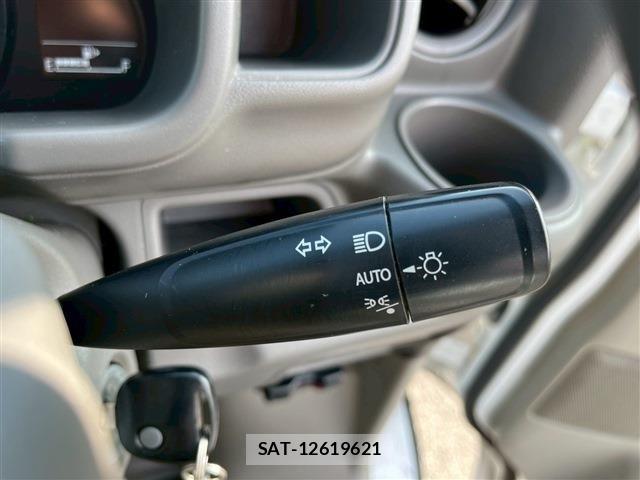 Suzuki EVERY 2022-04 7218279-19