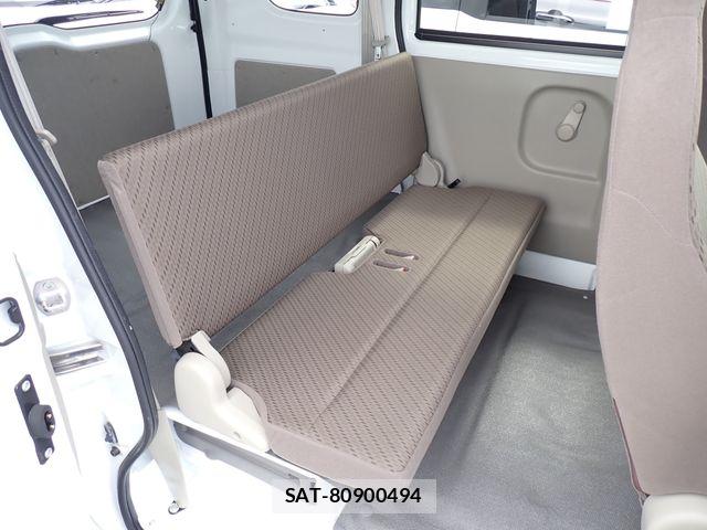 Suzuki EVERY 2021-07 7218269-10