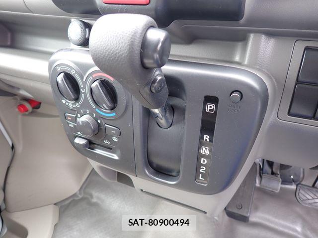 Suzuki EVERY 2021-07 7218269-6