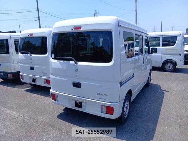 Suzuki EVERY 2022-04 7218282-2