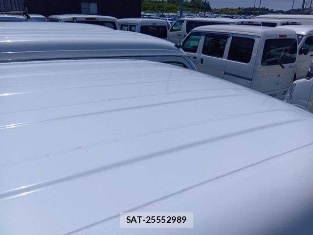 Suzuki EVERY 2022-04 7218282-14