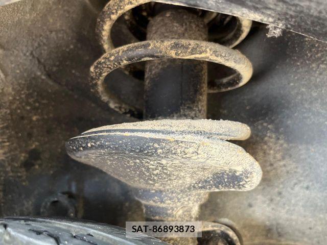 Suzuki EVERY 2021-12 7218276-19