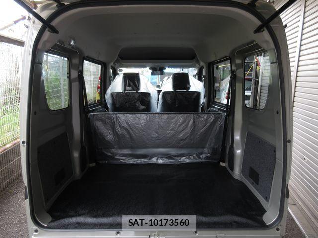 Suzuki EVERY 2026-05 7218297-9