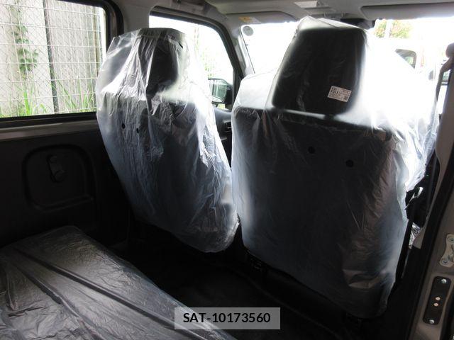 Suzuki EVERY 2026-05 7218297-8