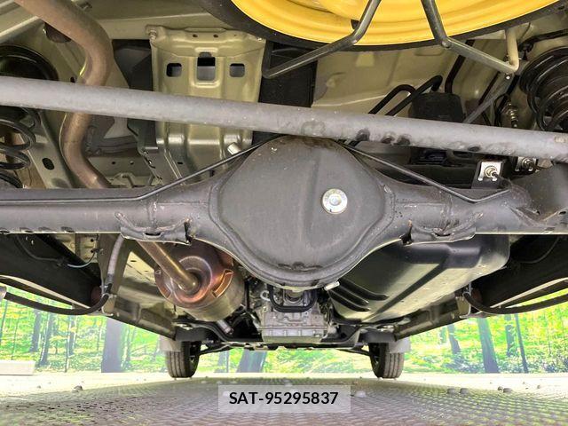 Suzuki EVERY 2022-11 7218285-17