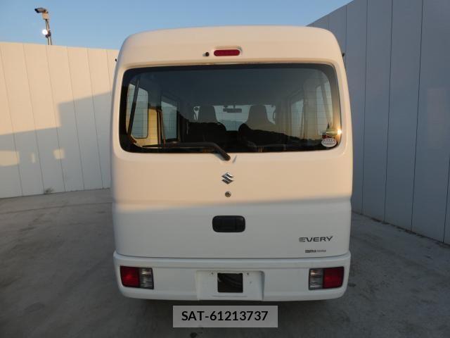 Suzuki EVERY 2018-03 7218262-17