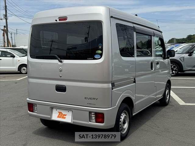 Suzuki EVERY 2016-06 7218263-14