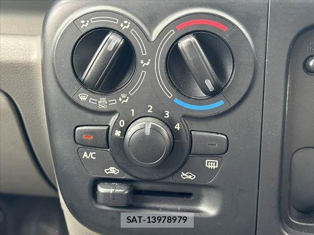 Suzuki EVERY 2016-06 7218263-3