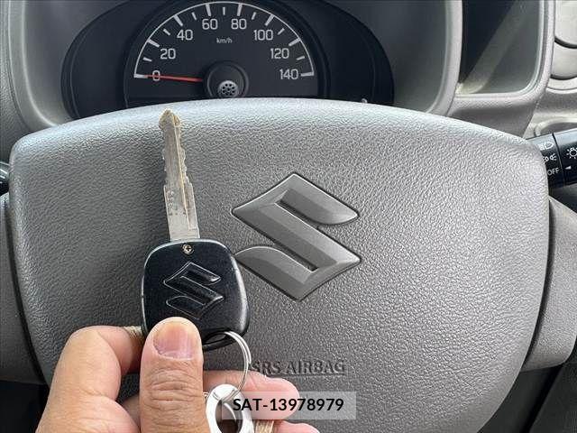 Suzuki EVERY 2016-06 7218263-6