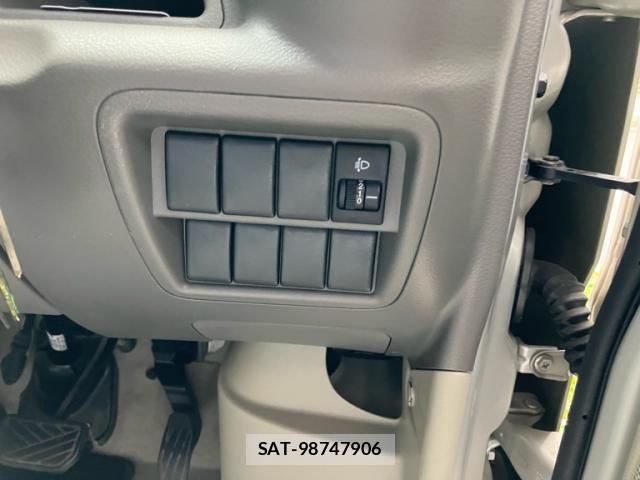 Suzuki EVERY 2016-08 7271866-14