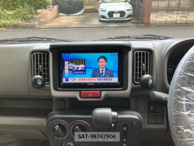 Suzuki EVERY 2016-08 7271866-18