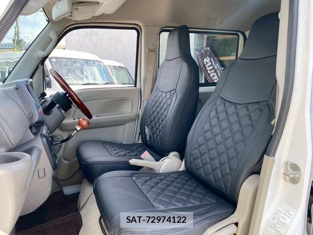 Suzuki EVERY 2018-12 7326982-12