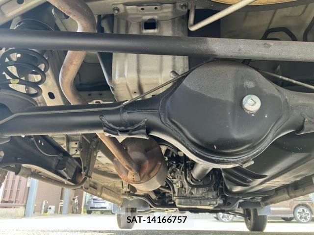 Suzuki EVERY 2016-01 7326993-11