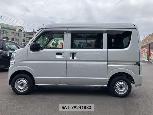 Suzuki EVERY 2022-11 7326984-11