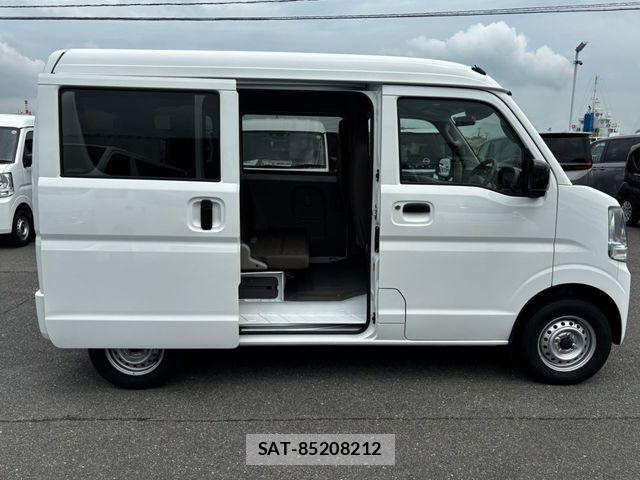 Suzuki EVERY 2022-02 7218274-10