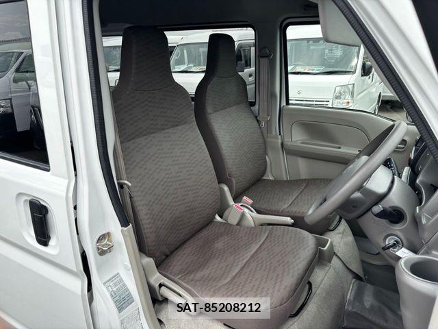 Suzuki EVERY 2022-02 7218274-3