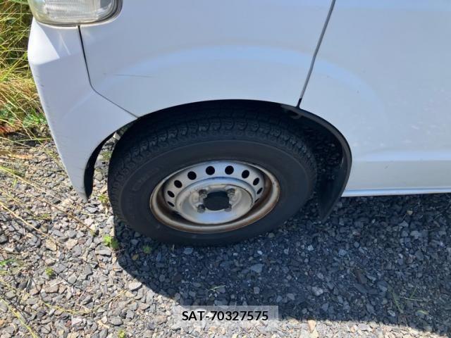 Suzuki EVERY 2015-06 7326991-3