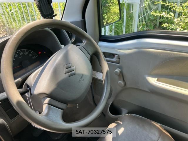 Suzuki EVERY 2015-06 7326991-5