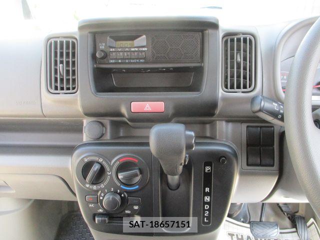 Suzuki EVERY 2022-05 7326988-4