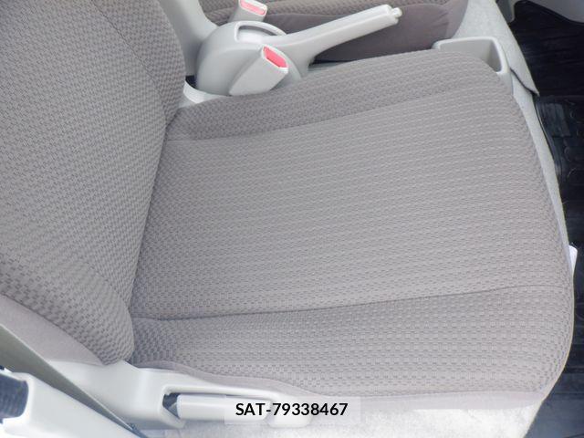 Suzuki EVERY 2024-11 7326977-16