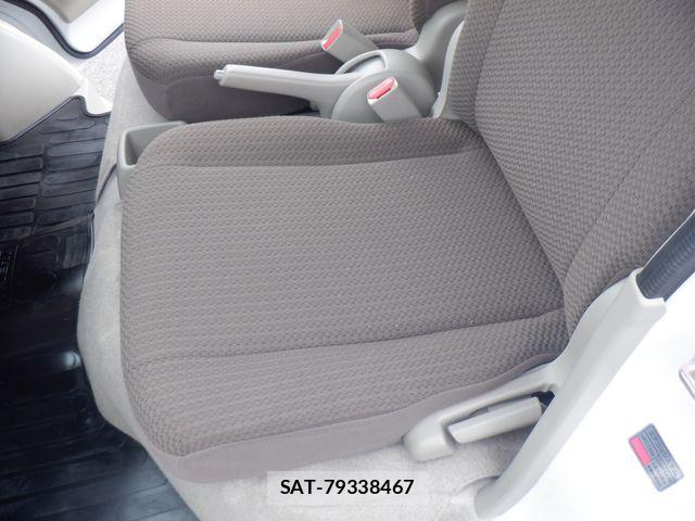 Suzuki EVERY 2024-11 7326977-18