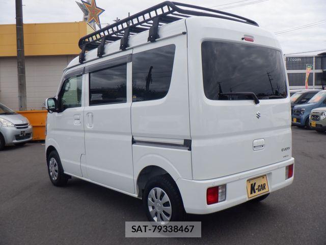 Suzuki EVERY 2024-11 7326977-6