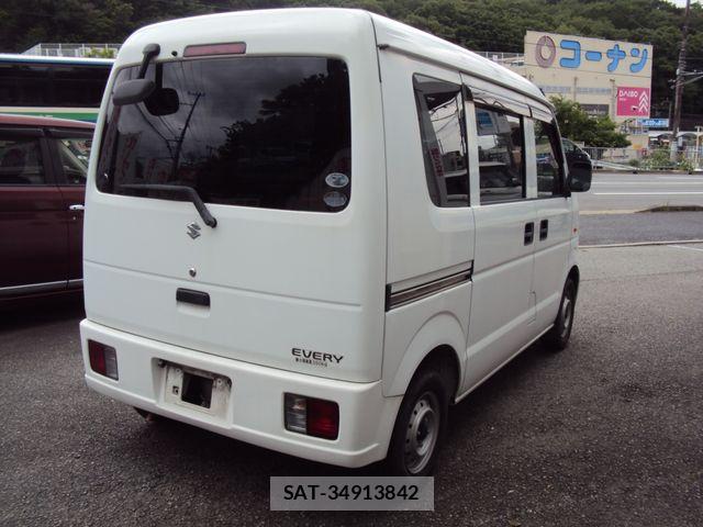 Suzuki EVERY 2011-08 7326985-4