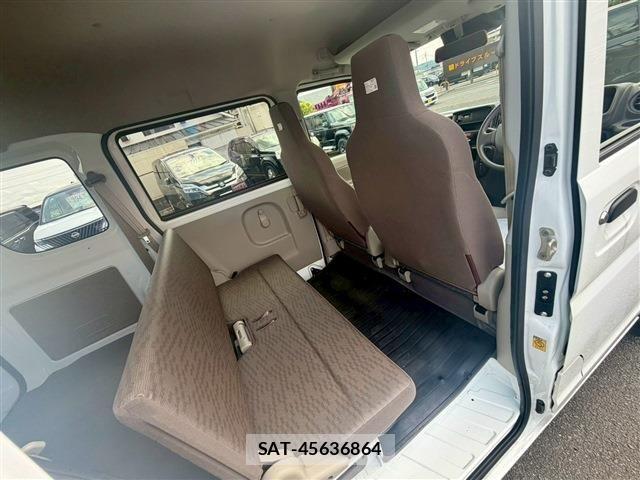 Suzuki EVERY 2022-05 7326981-14