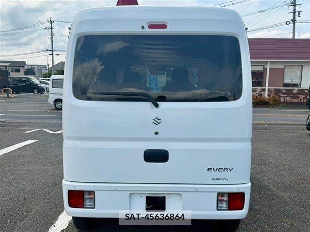 Suzuki EVERY 2022-05 7326981-24