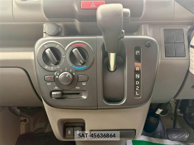 Suzuki EVERY 2022-05 7326981-6