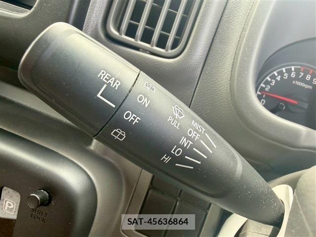 Suzuki EVERY 2022-05 7326981-8