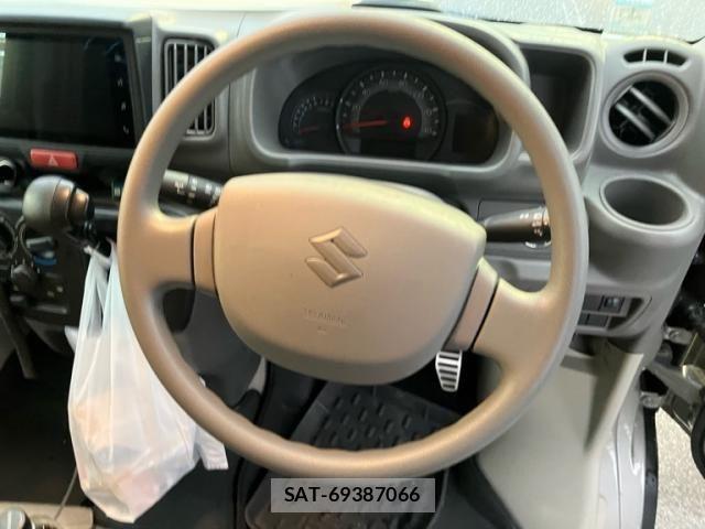 Suzuki EVERY 2025-01 7357687-11