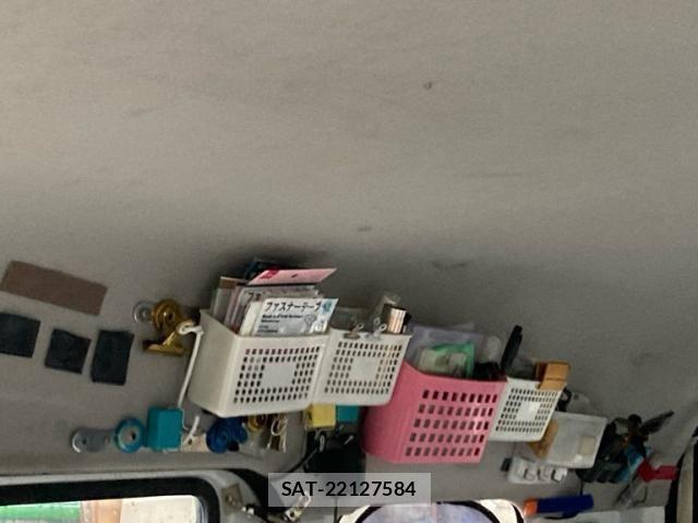 Suzuki EVERY 2011-11 7357695-12