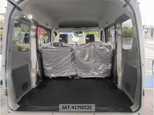 Suzuki EVERY 2026-05 7357689-14